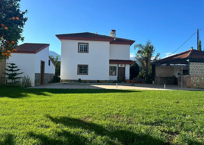 Casa Rural Las Cuatro Flores